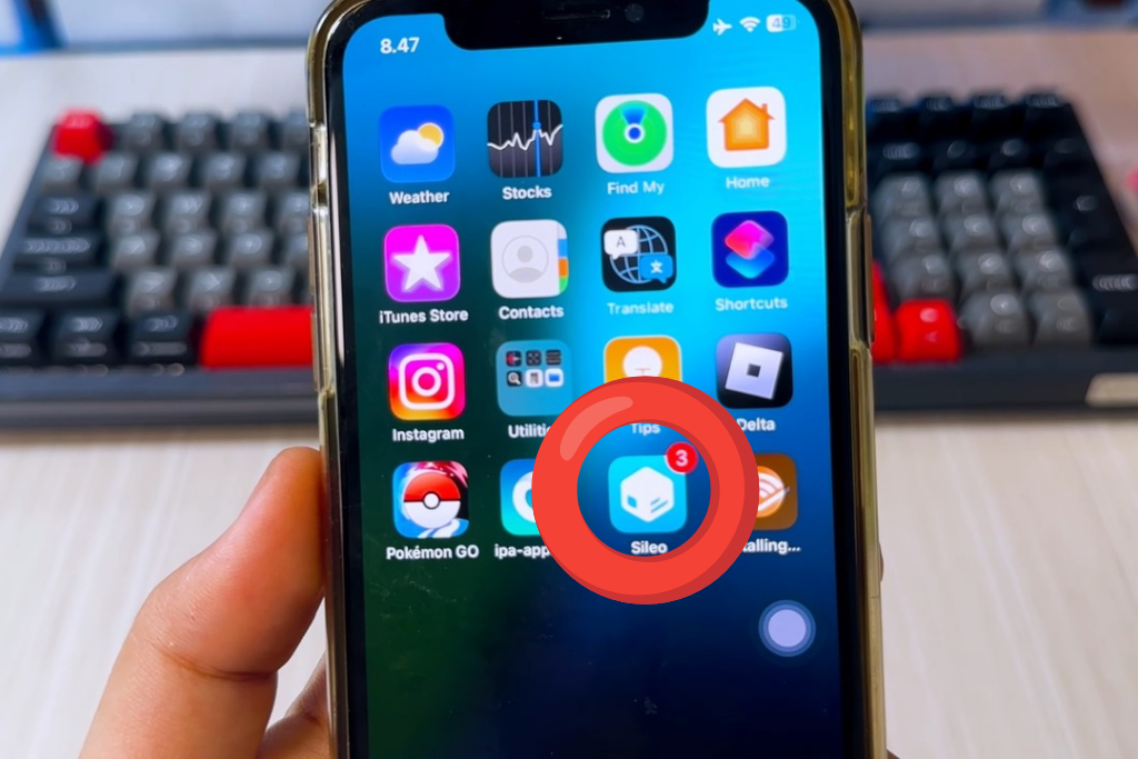 how to update apps on iphone